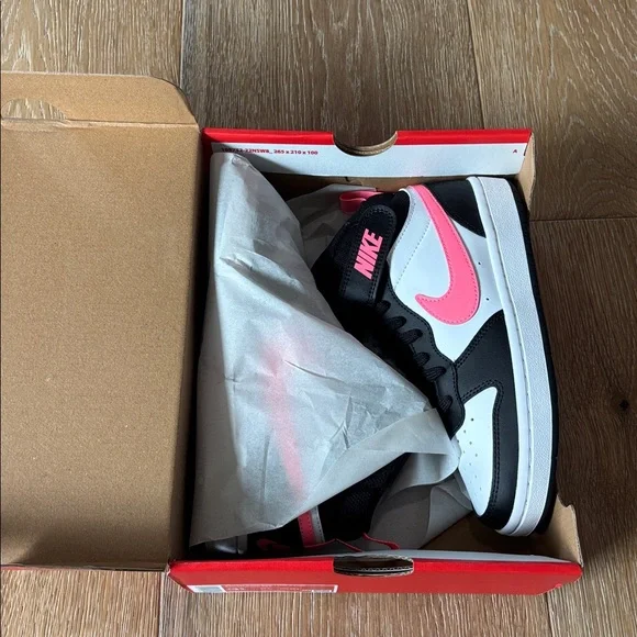 Nike Girl Mid Sneakers - Picture 3 of 6